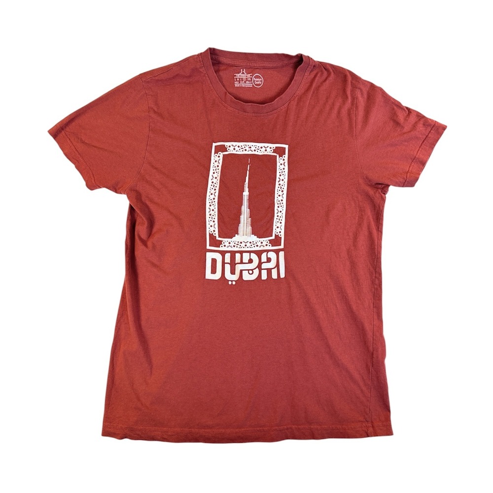 J.L. The Crew Tee Dubai Graphic T-Shirt Men XL Red Burj Khalifa Short Sleeve